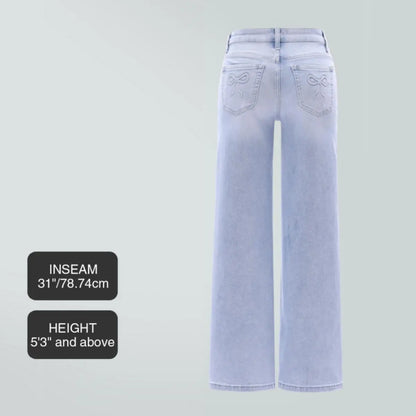 Mid-to-low waist loose--fitting jeans, BBL, spring fashion everyday outfit.